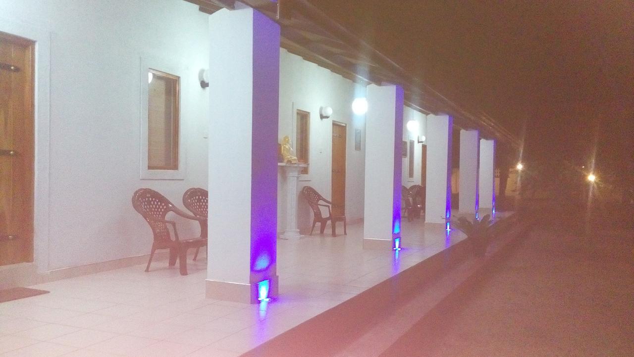 Amadi Rest Hotel Kataragama Luaran gambar
